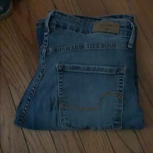 Signature Levi’s size 8 boot cut